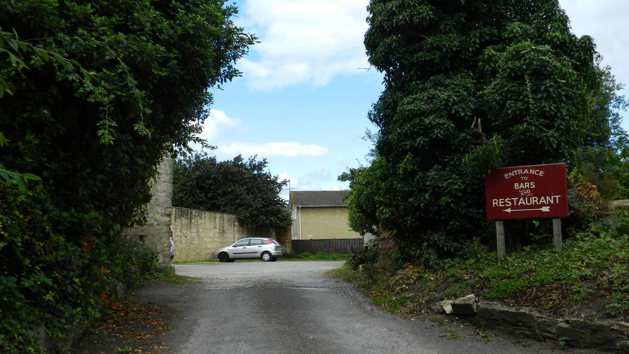 Hotel The Old Ham Tree Holt  Esterno foto